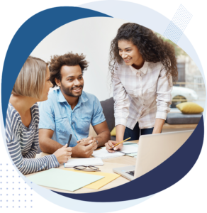 Hay muchos beneficios para contratar una agencia de traducción.